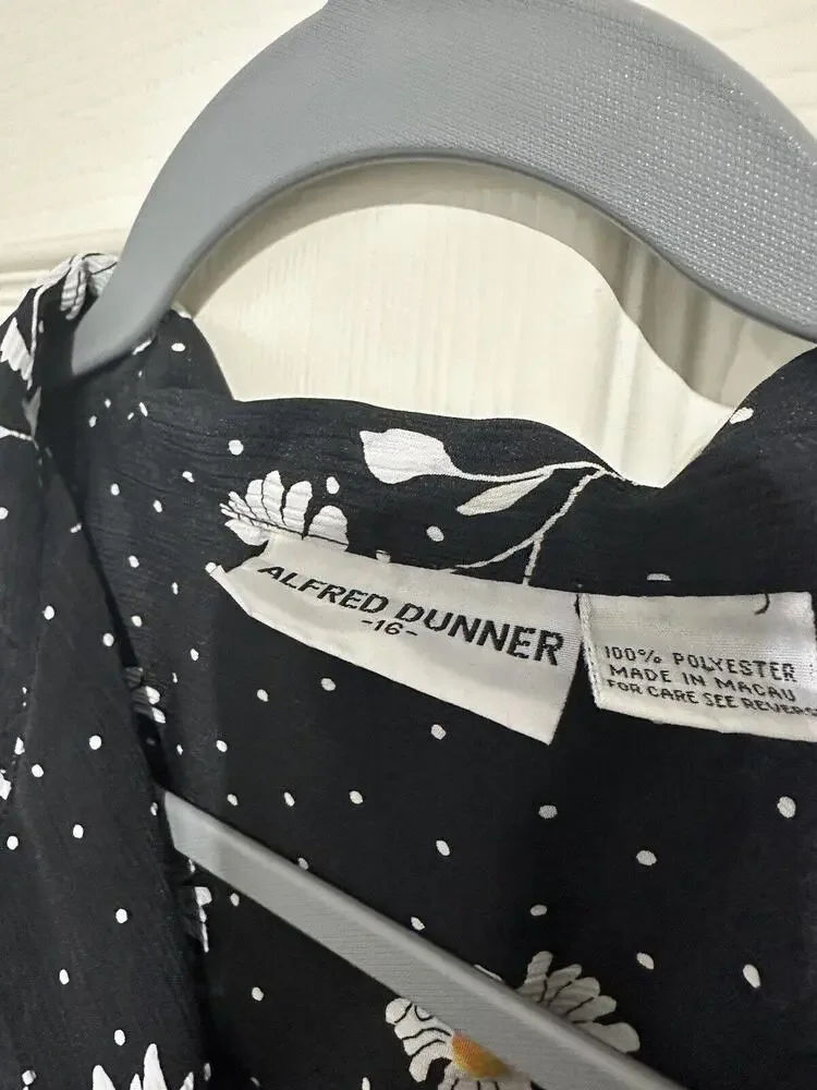 Alfred Dunner Short Sleeve Button Up Black White Floral Polka Dot Blouse SZ 16 - Picture 7 of 8